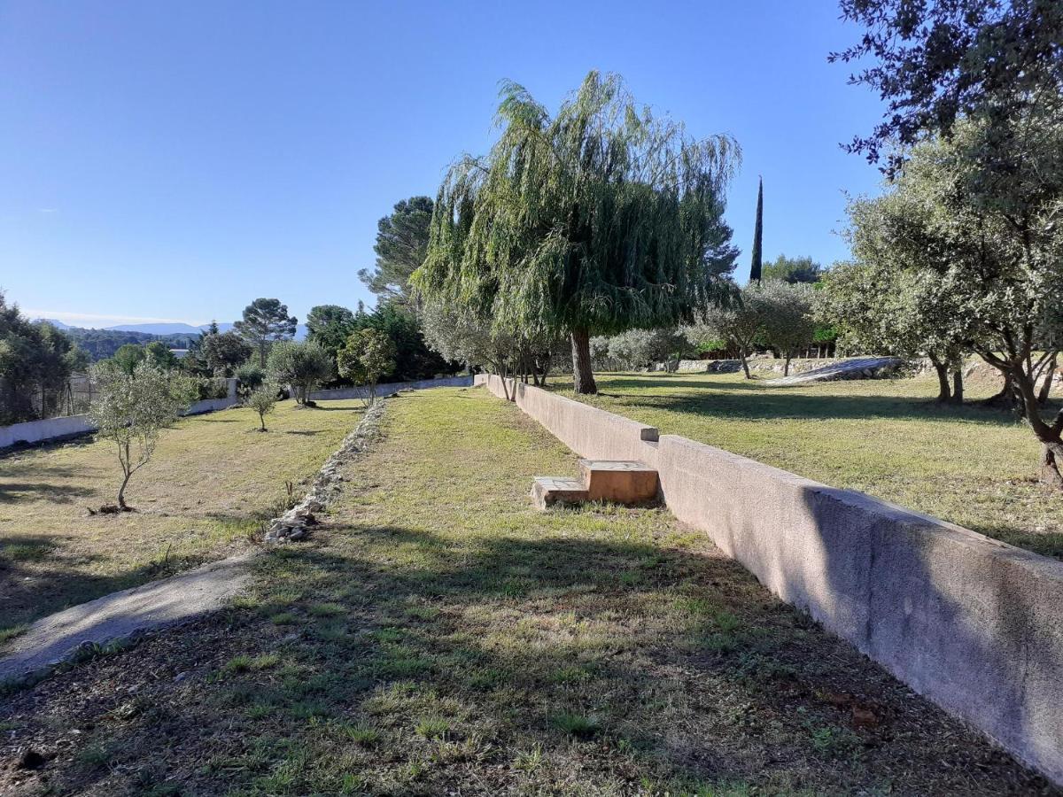 La Bastide Des Selves Bed and Breakfast Draguignan Eksteriør billede