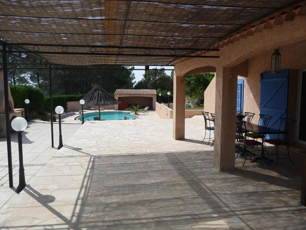 La Bastide Des Selves Bed and Breakfast Draguignan Eksteriør billede
