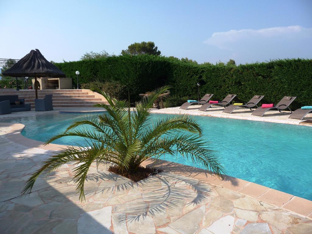 La Bastide Des Selves Bed and Breakfast Draguignan Eksteriør billede
